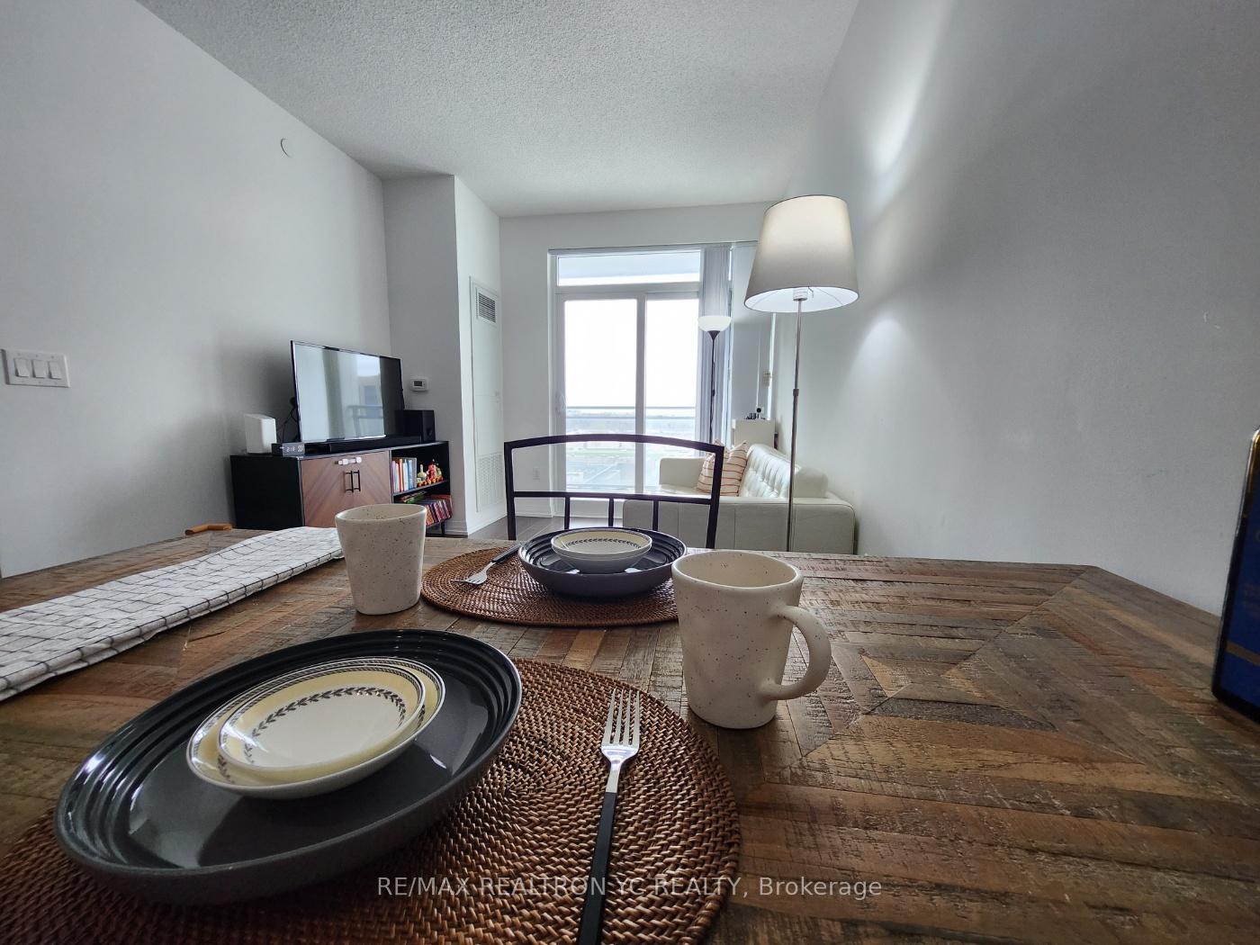 2 Bedrooms Condo at 55 Ann O’reilly,  Toronto For sale