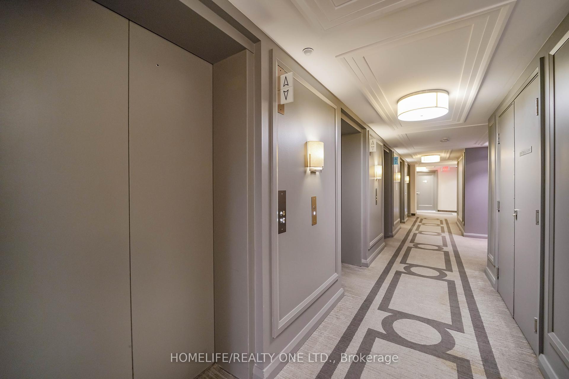 2 Bedrooms Condo at 155 Yorkville, Toronto For sale