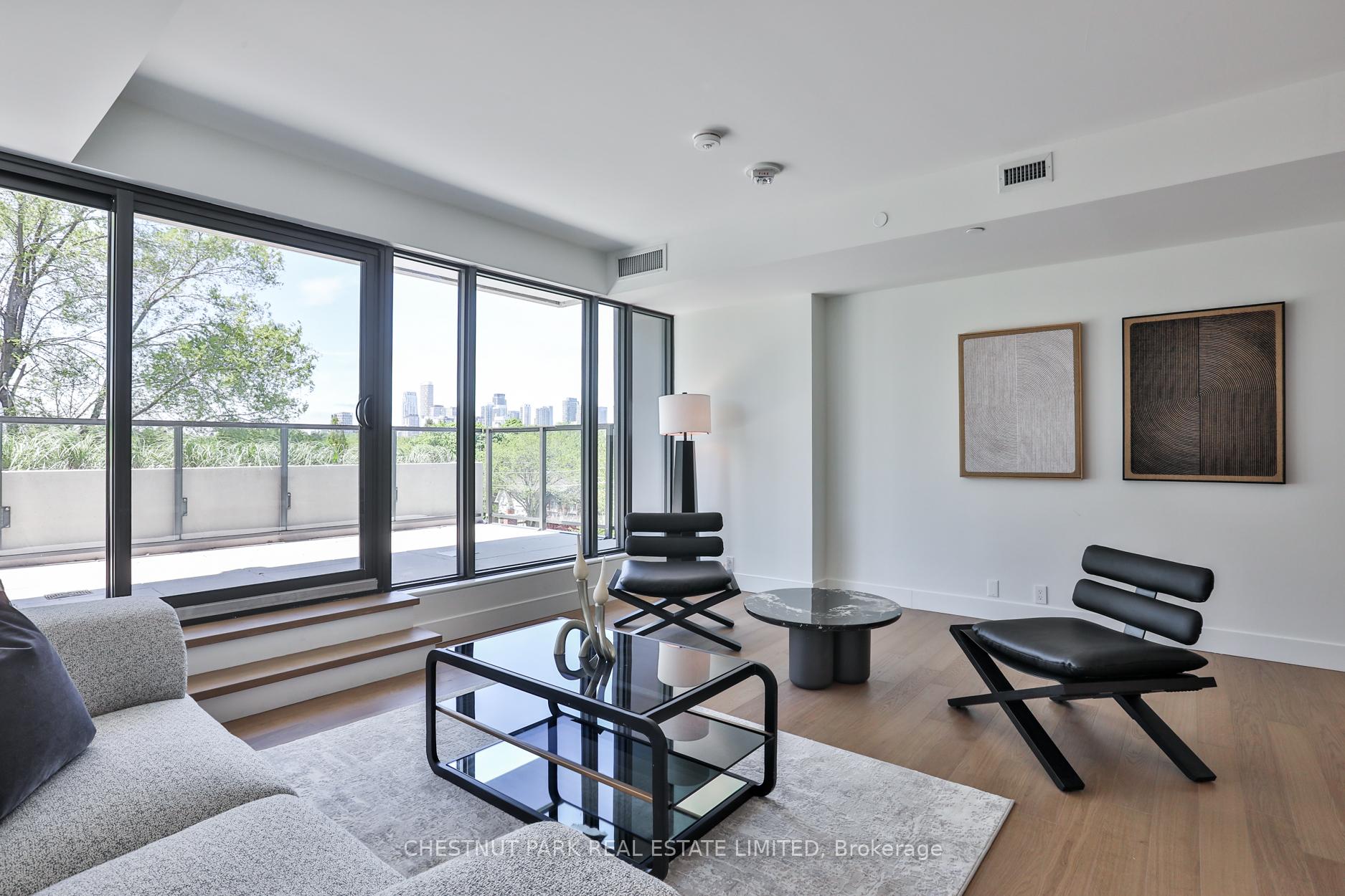 3 Bedrooms Condo at 1414 Bayview, Toronto For sale