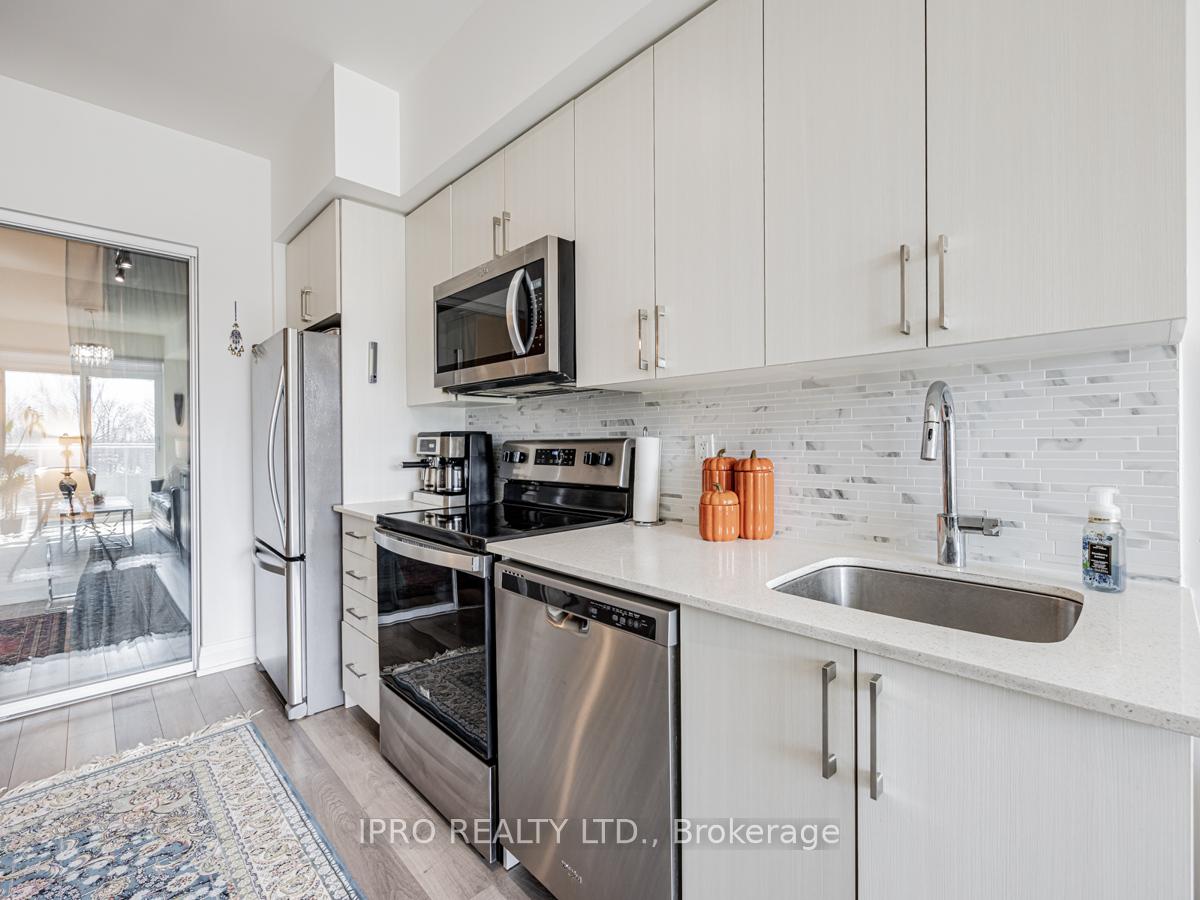 3 Bedrooms Condo at 3121 Sheppard, Toronto For sale