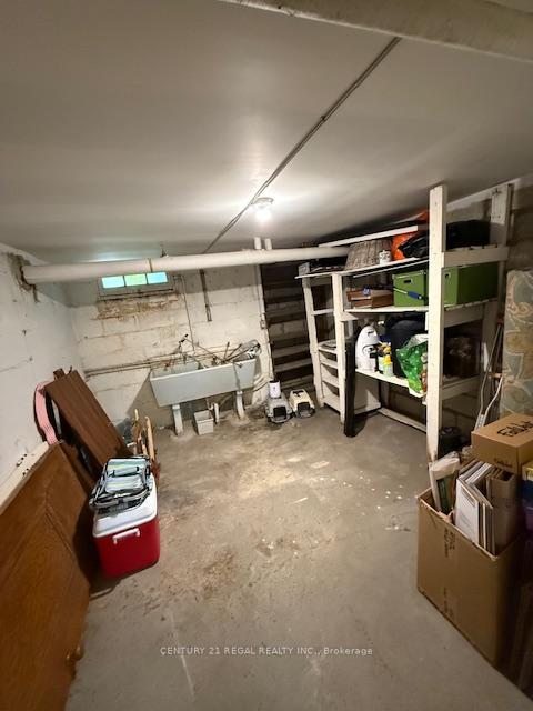 2 Bedrooms Condo at 93 Douglas, Toronto For sale