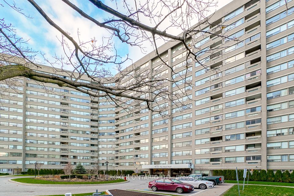 475 The West Mall