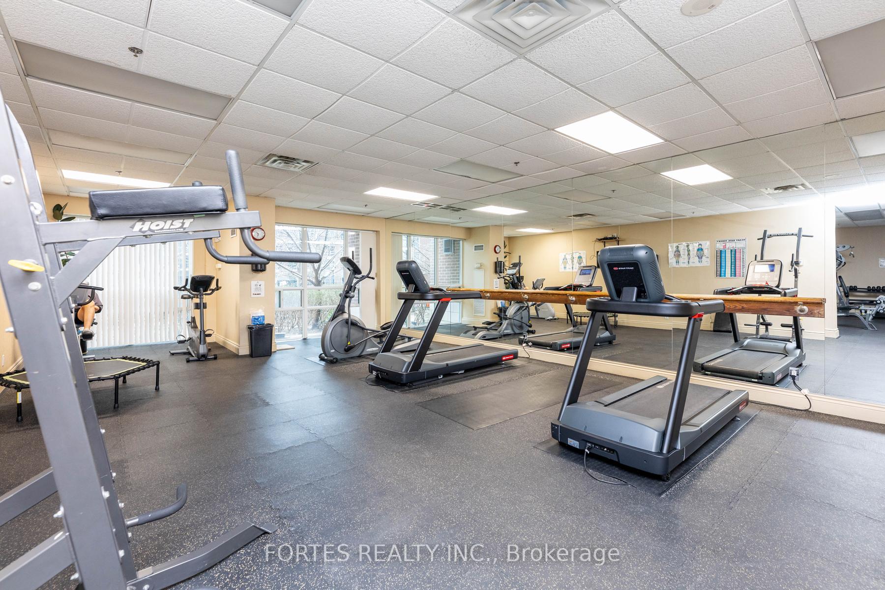 2 Bedrooms Condo at 9 Michael Power,  Toronto For sale