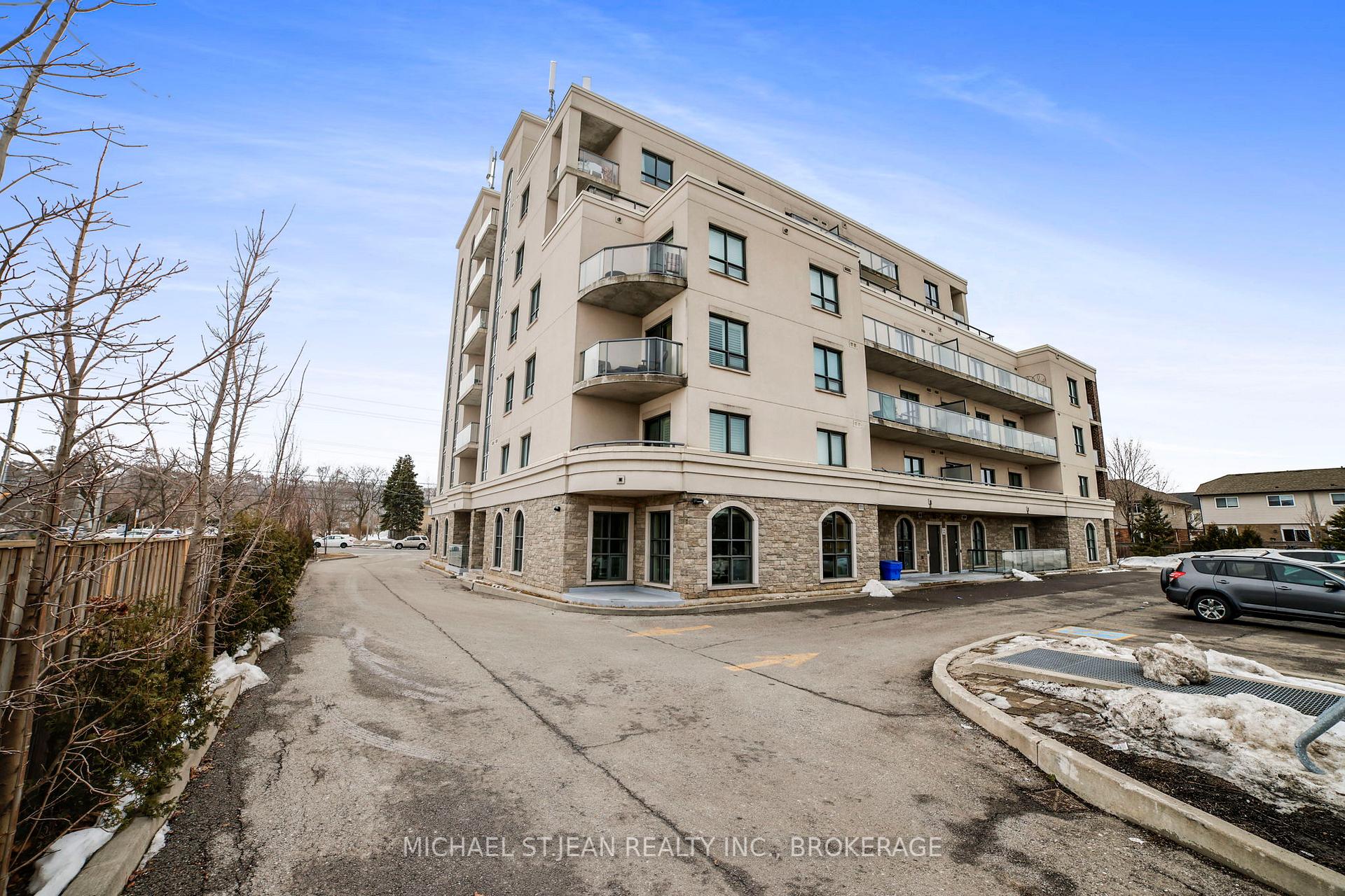 2 Bedrooms Condo at 319 Highway 8,  Hamilton For sale