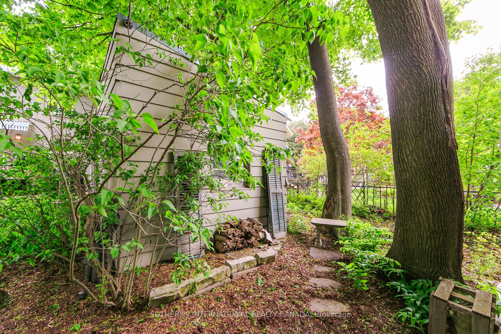 5 Springbank Avenue