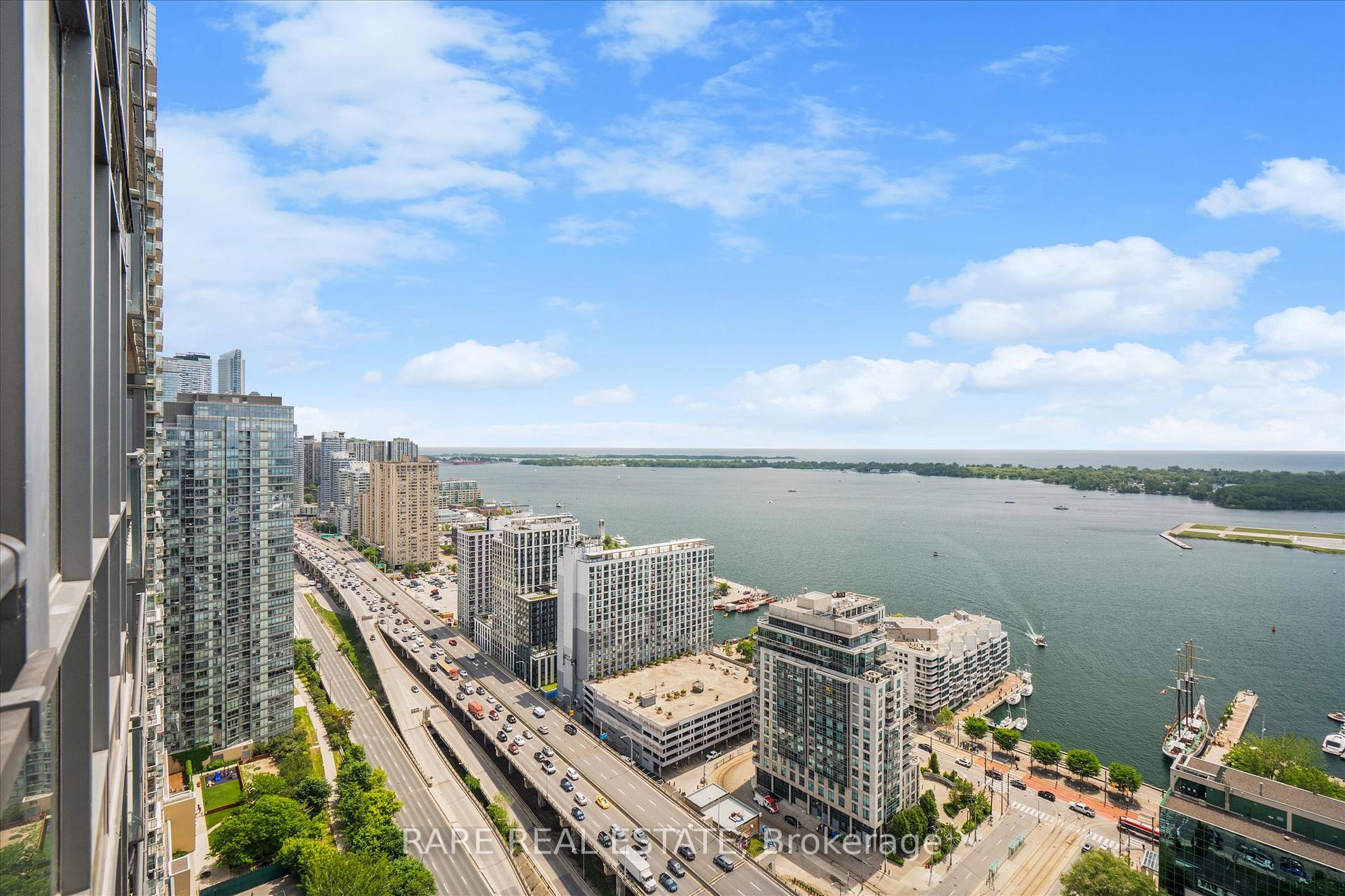 3 Bedrooms Condo at 11 Brunel, Toronto For sale