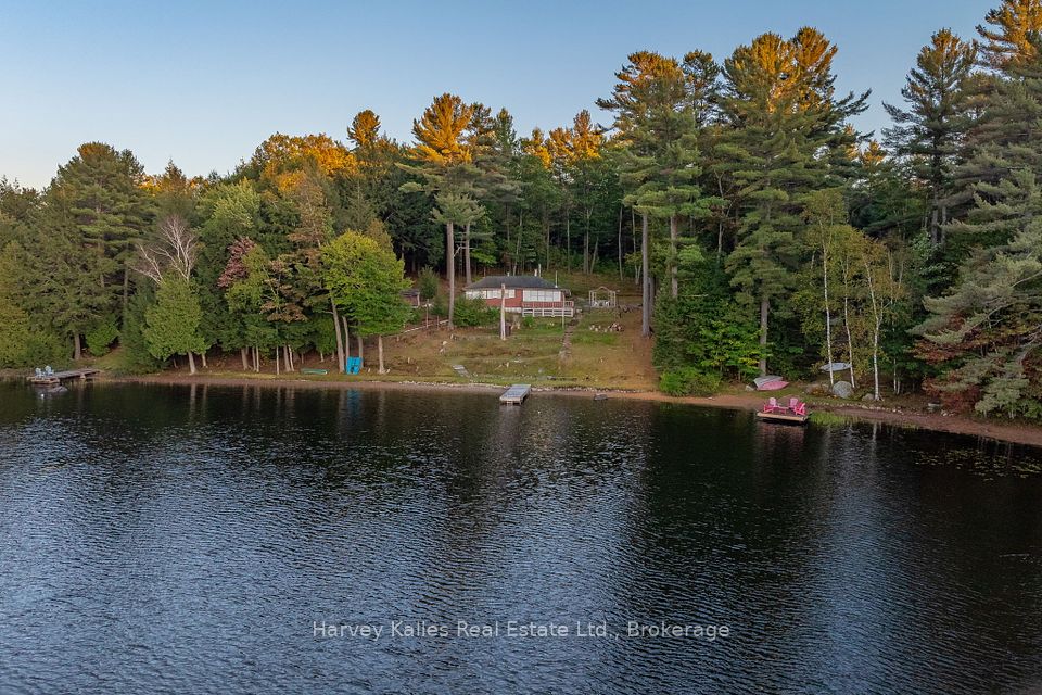 1028 South Tooke Lake