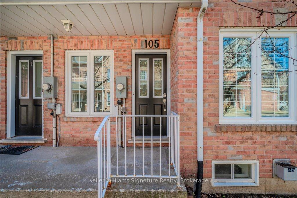 3 Bedrooms Condo at 2055 Walkers,  Burlington For sale