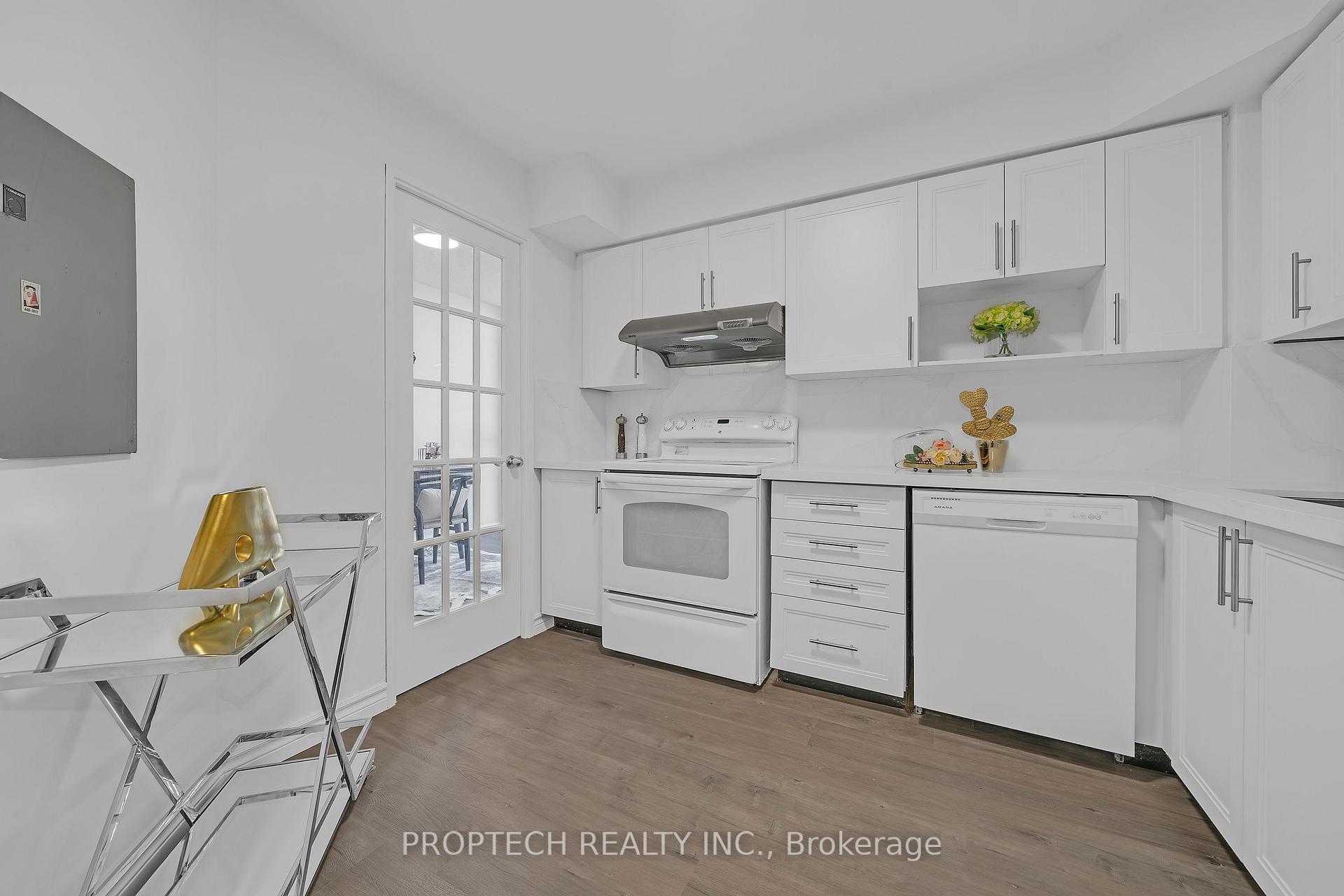 3 Bedrooms Condo at 5795 Yonge, Toronto For sale