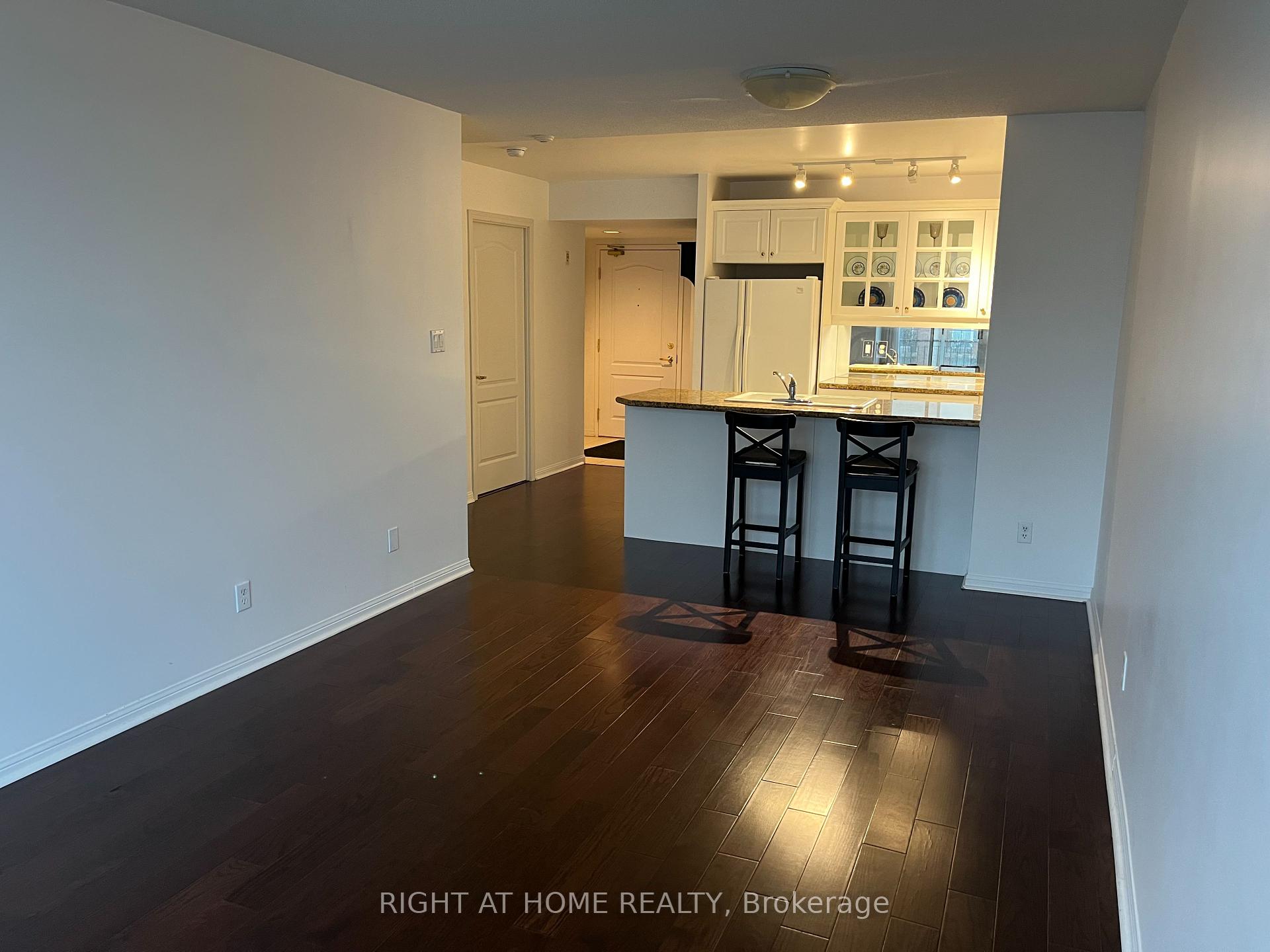 1 Bedroom Condo at 3130 Yonge, Toronto For sale