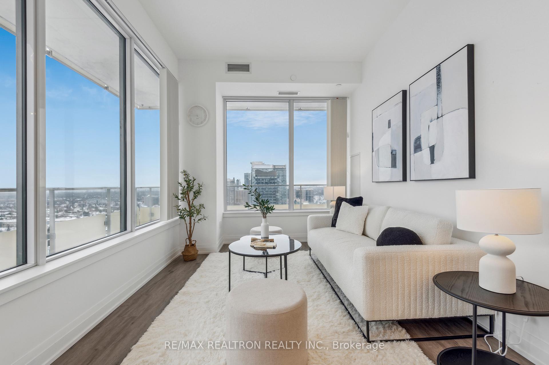2 Bedrooms Condo at 75 Canterbury, Toronto For sale