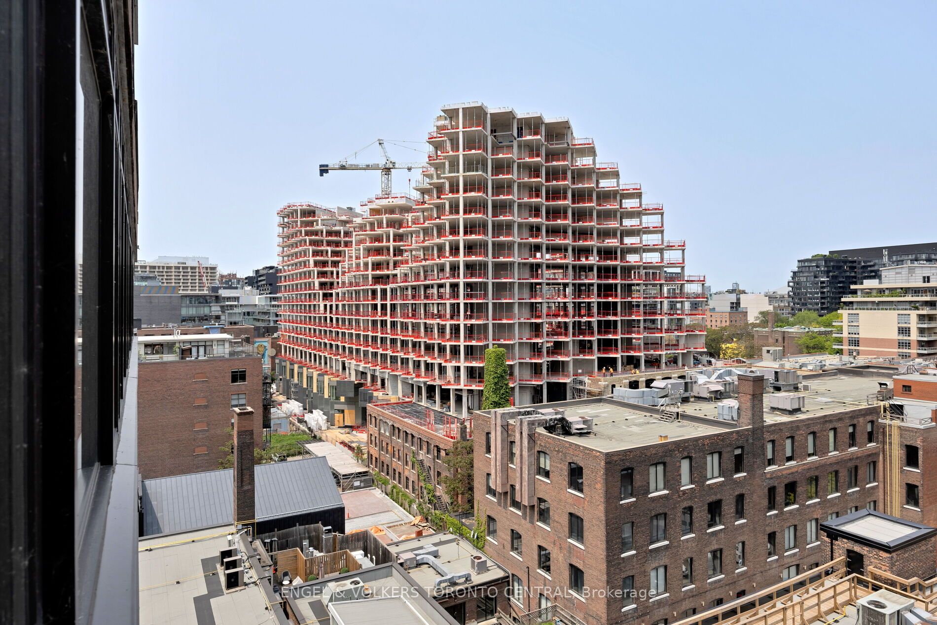 400 Wellington Street W, #1001