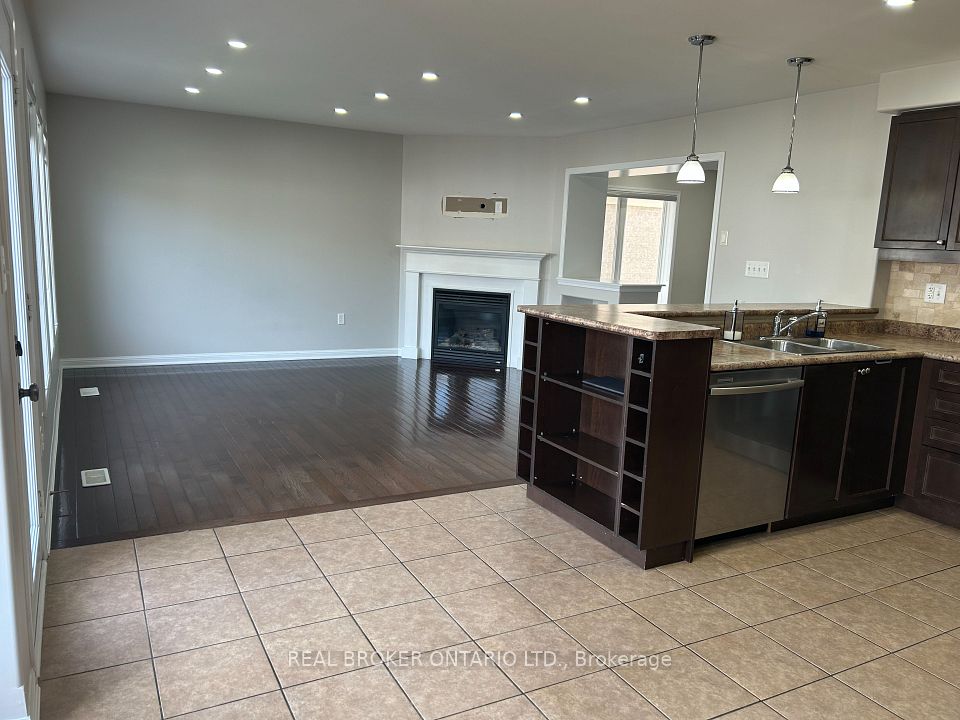 159 Fletcher Circle, Cambridge, ON N3C 0B6