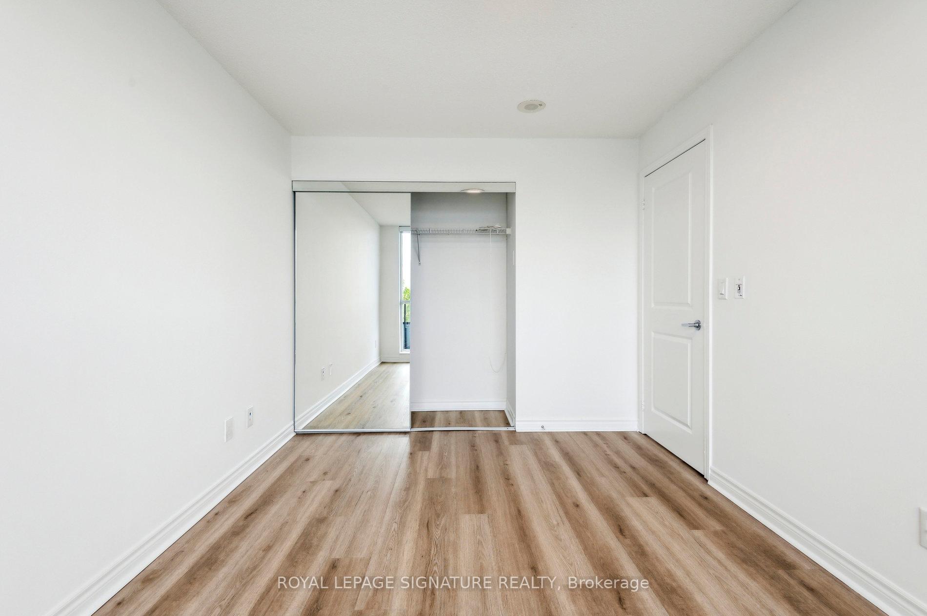 2 Bedrooms Condo at 2885 Bayview, Toronto For sale