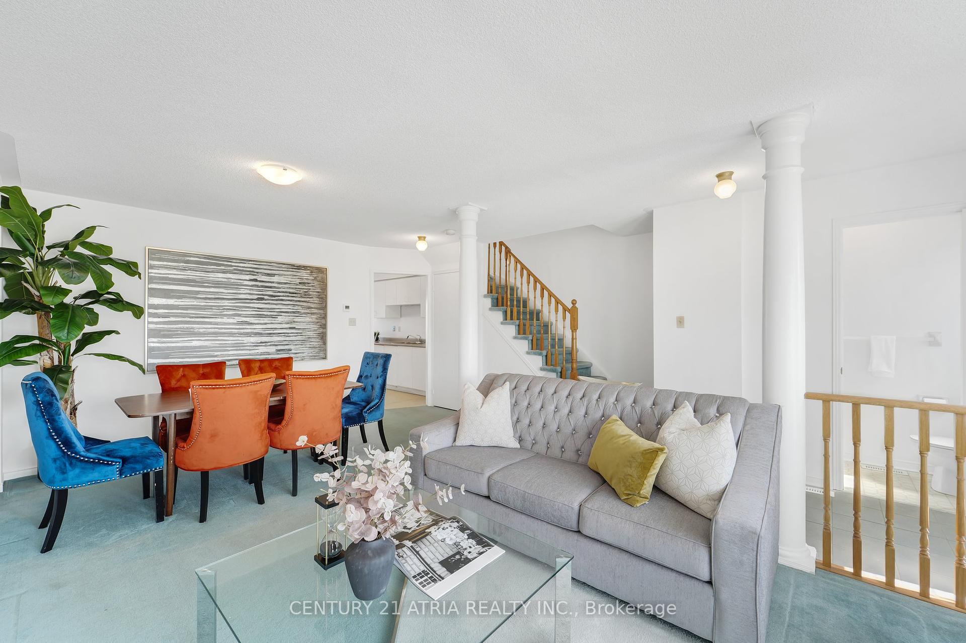 3 Bedrooms Condo at 1485 Torrington,  Mississauga For sale