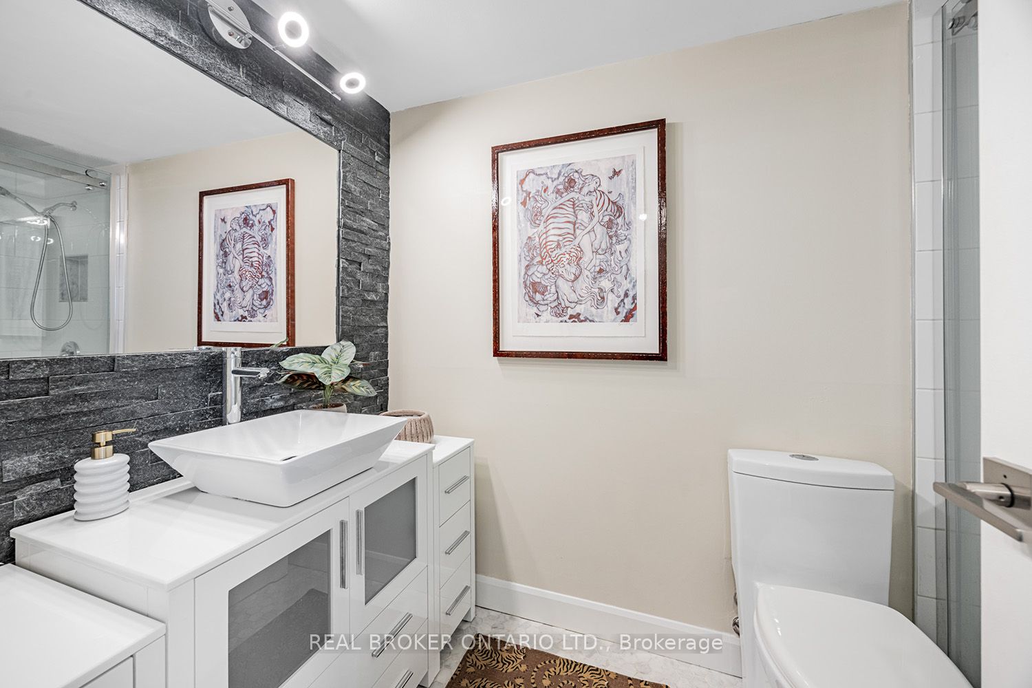 2721 Victoria Park Avenue, #506