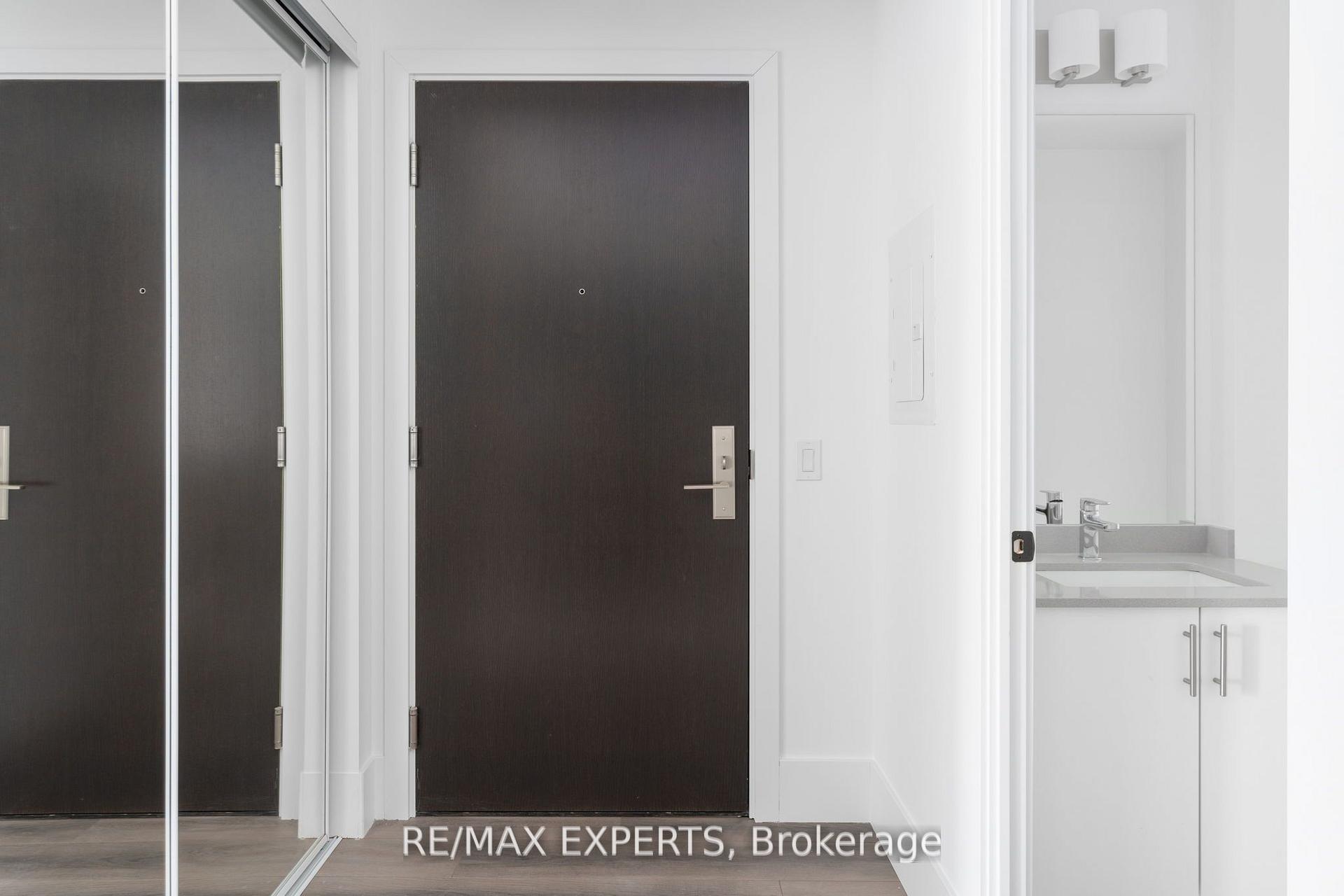 1 Bedroom Condo at 9000 Jane, Vaughan For sale