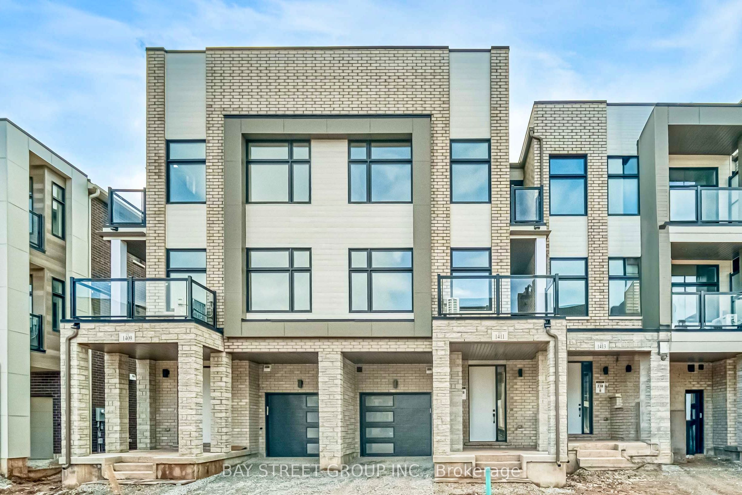 1411 Courtleigh Trail