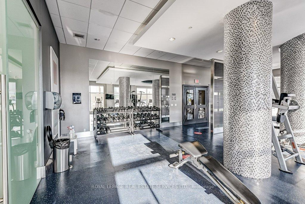 2 Bedrooms Condo at 55 Speers, Oakville For sale