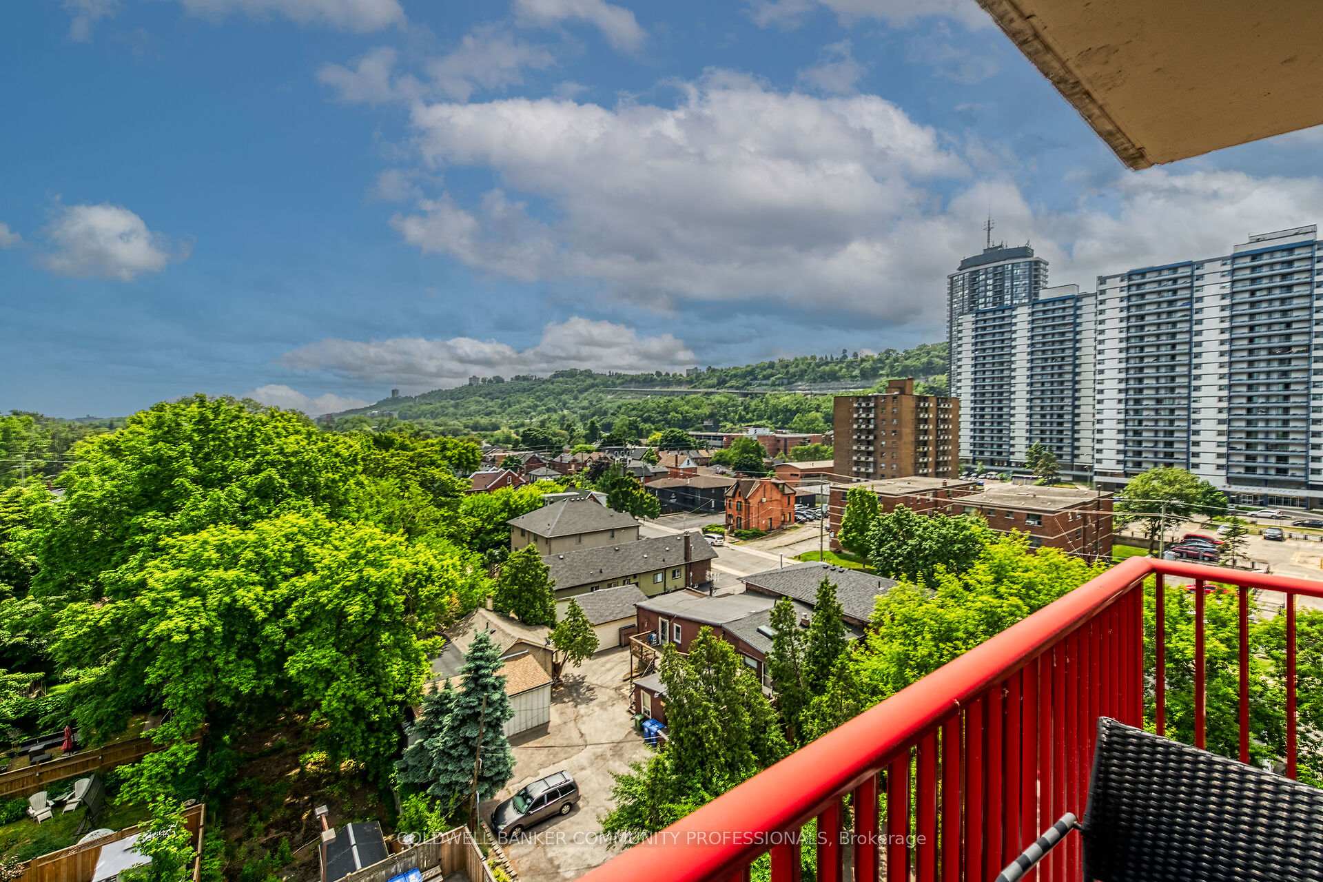 1 Bedroom Condo at 141 Catharine, Hamilton For sale