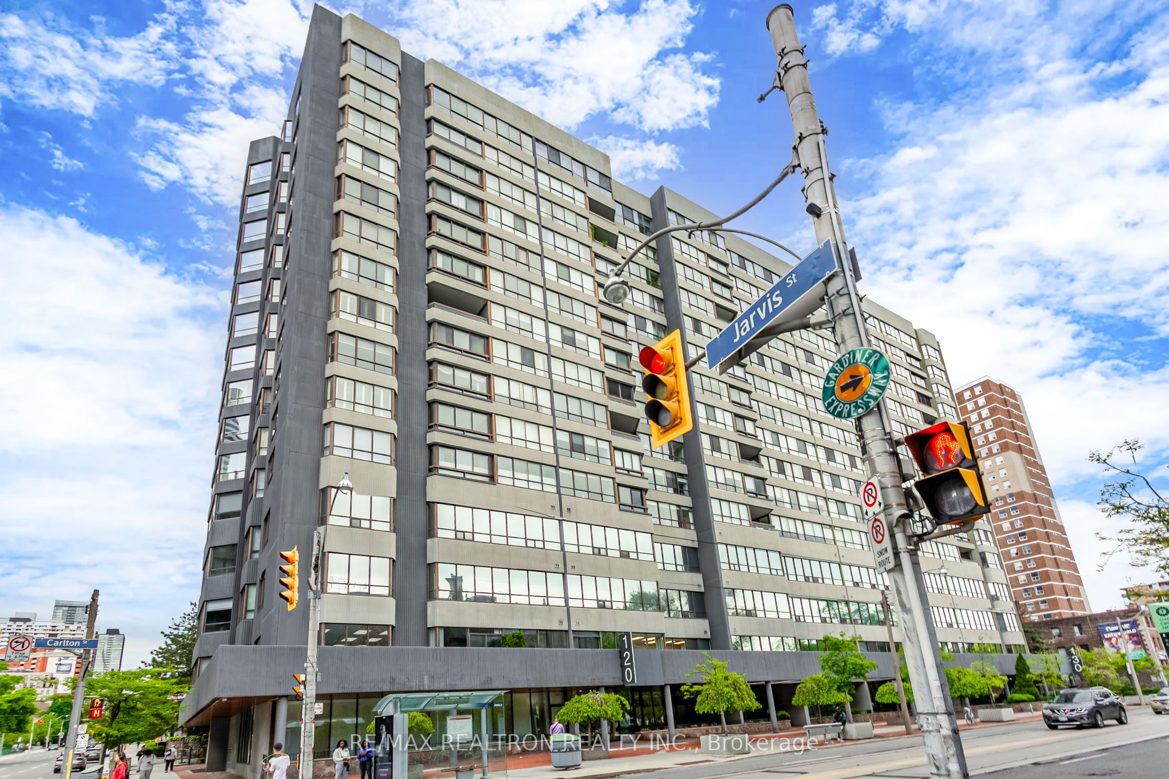 120 Carlton Street, #201