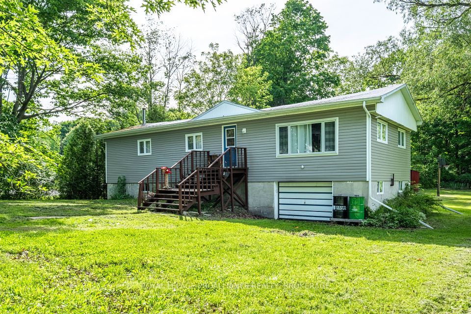 32 Old River