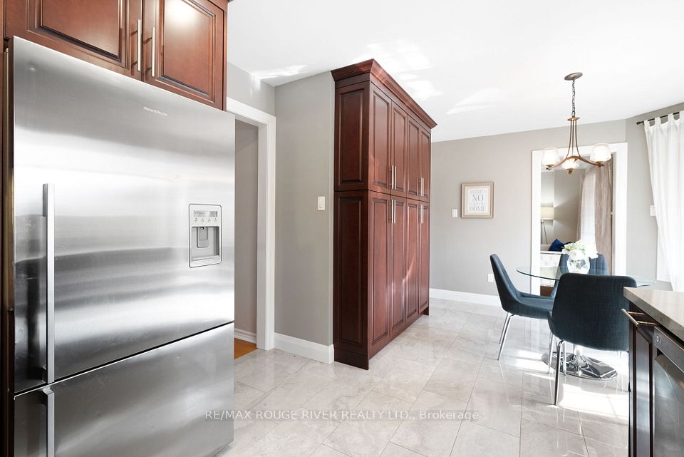 759 Aspen Road - Kitchen
