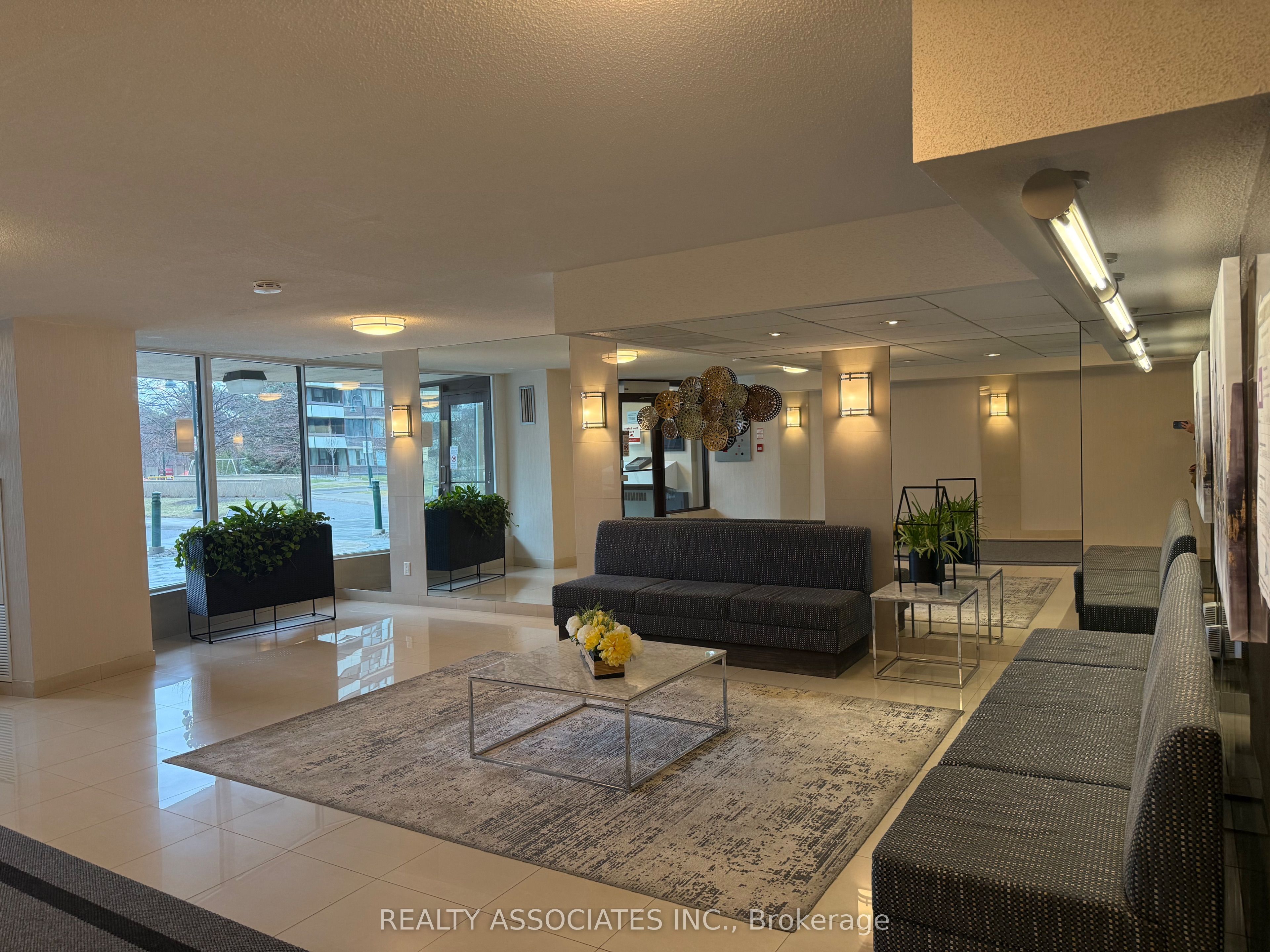45 Huntingdale Boulevard, #808