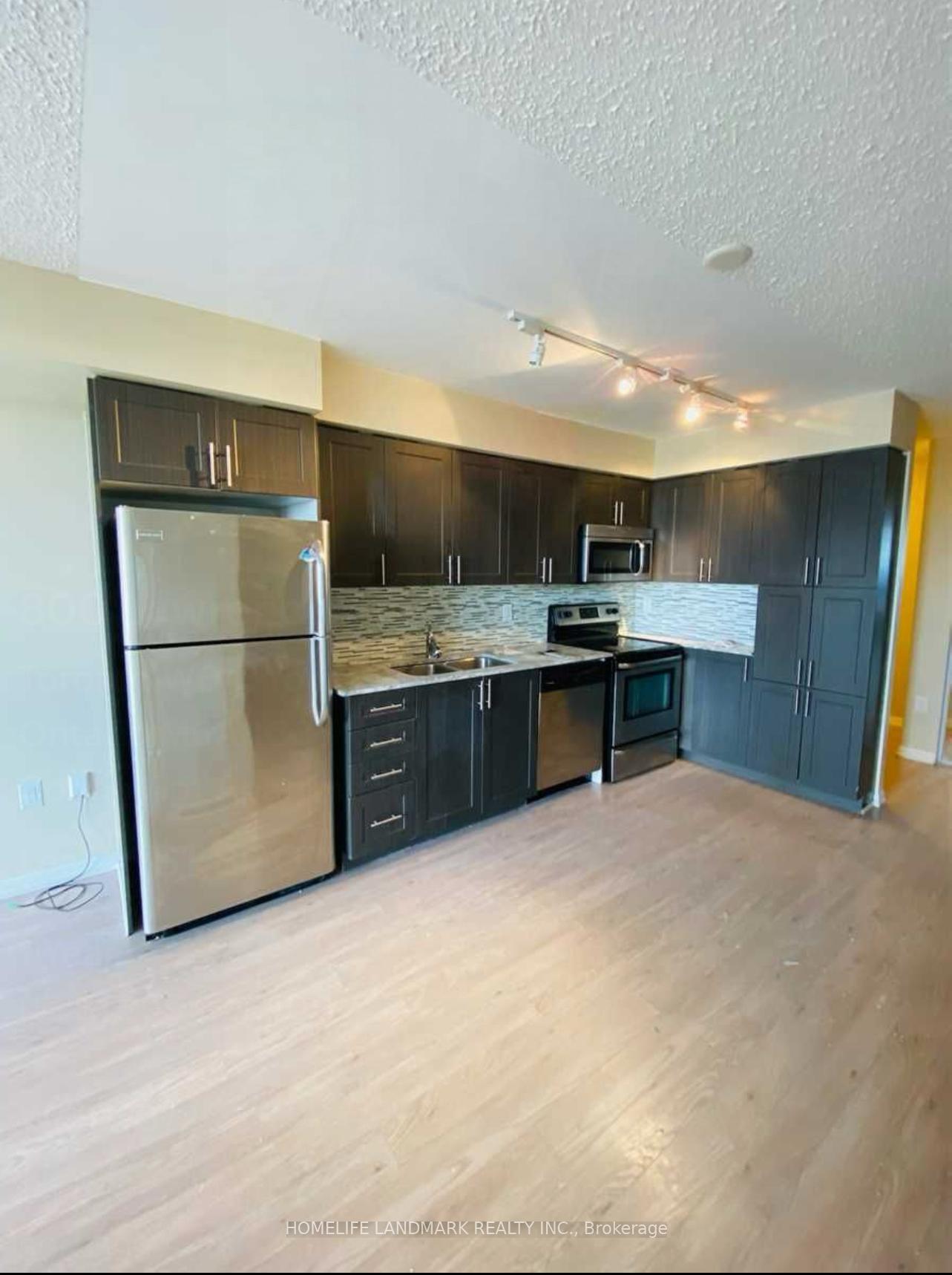 2 Bedrooms Condo at 800 Lawrence,  Toronto For sale