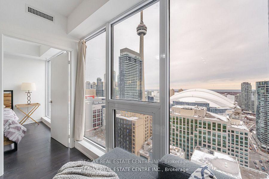 2 Bedrooms Condo at 55 Mercer, Toronto For sale