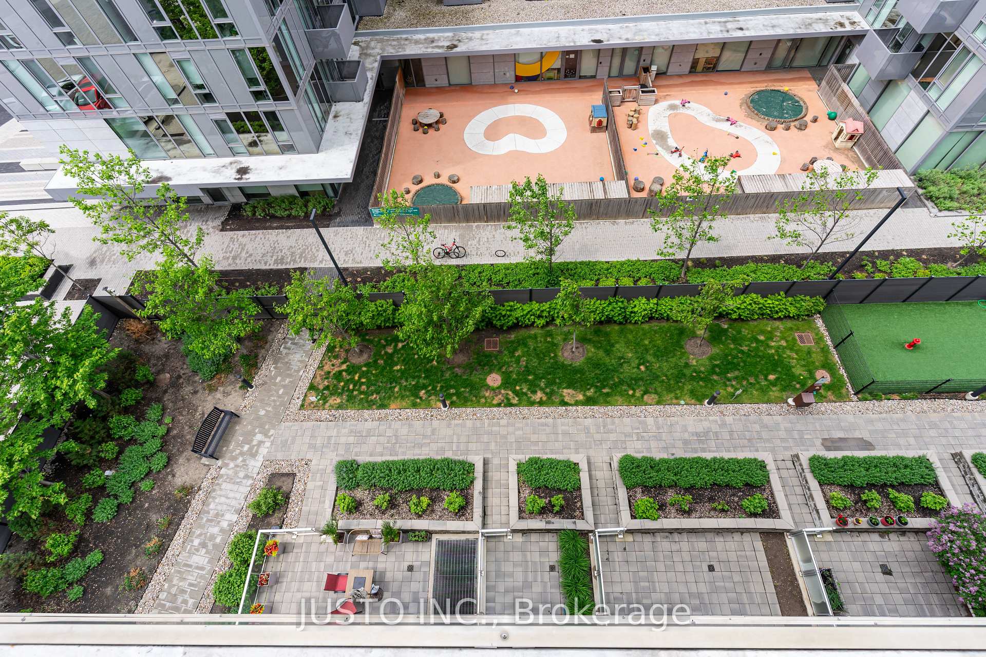 3 Bedrooms Condo at 565 Wilson, Toronto For sale