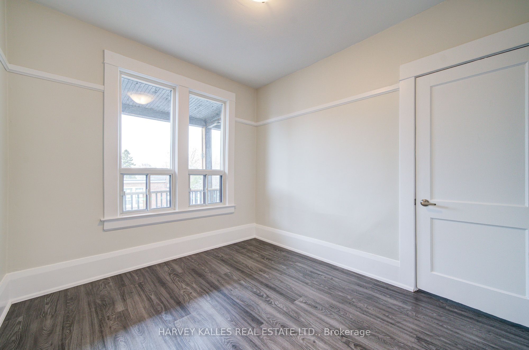 1074 St Clair Avenue W 2