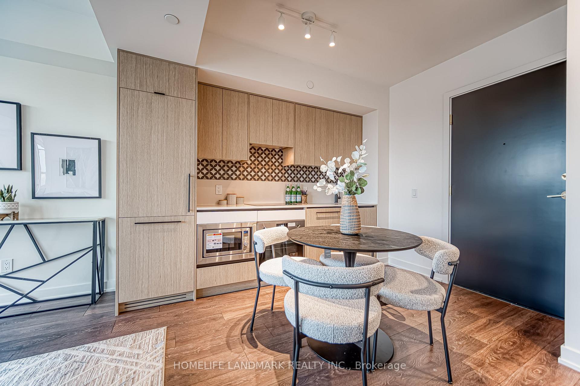 2 Bedrooms Condo at 1200 Dundas, Toronto For sale