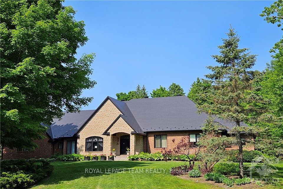 5849 QUEENSCOURT