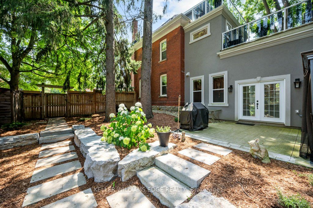 89 Lynden Rd Road