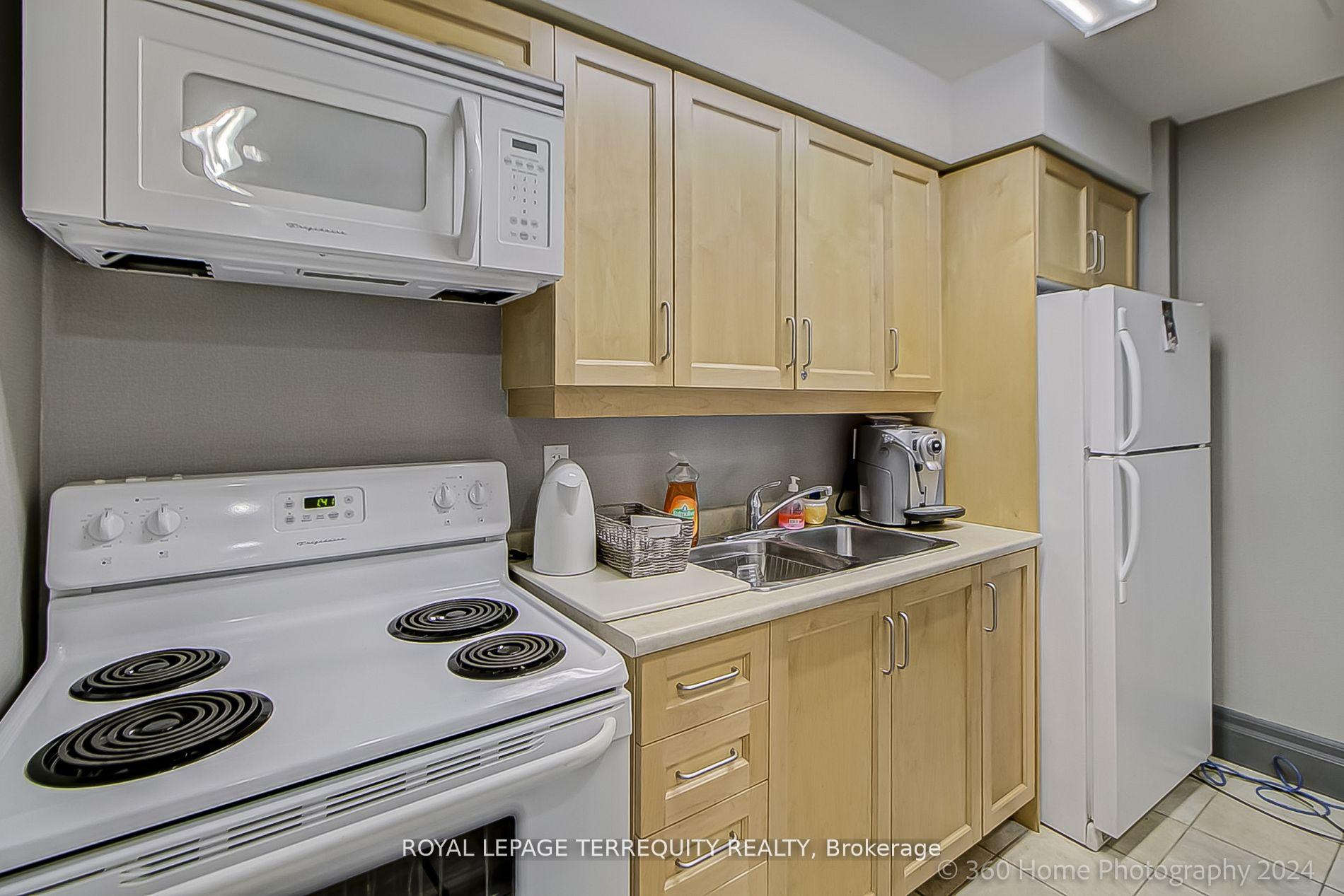 2 Bedrooms Condo at 2772 Keele, Toronto For sale