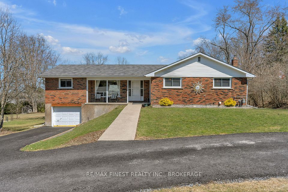 54 Alfred Street, Greater Napanee, ON K7R 3J1