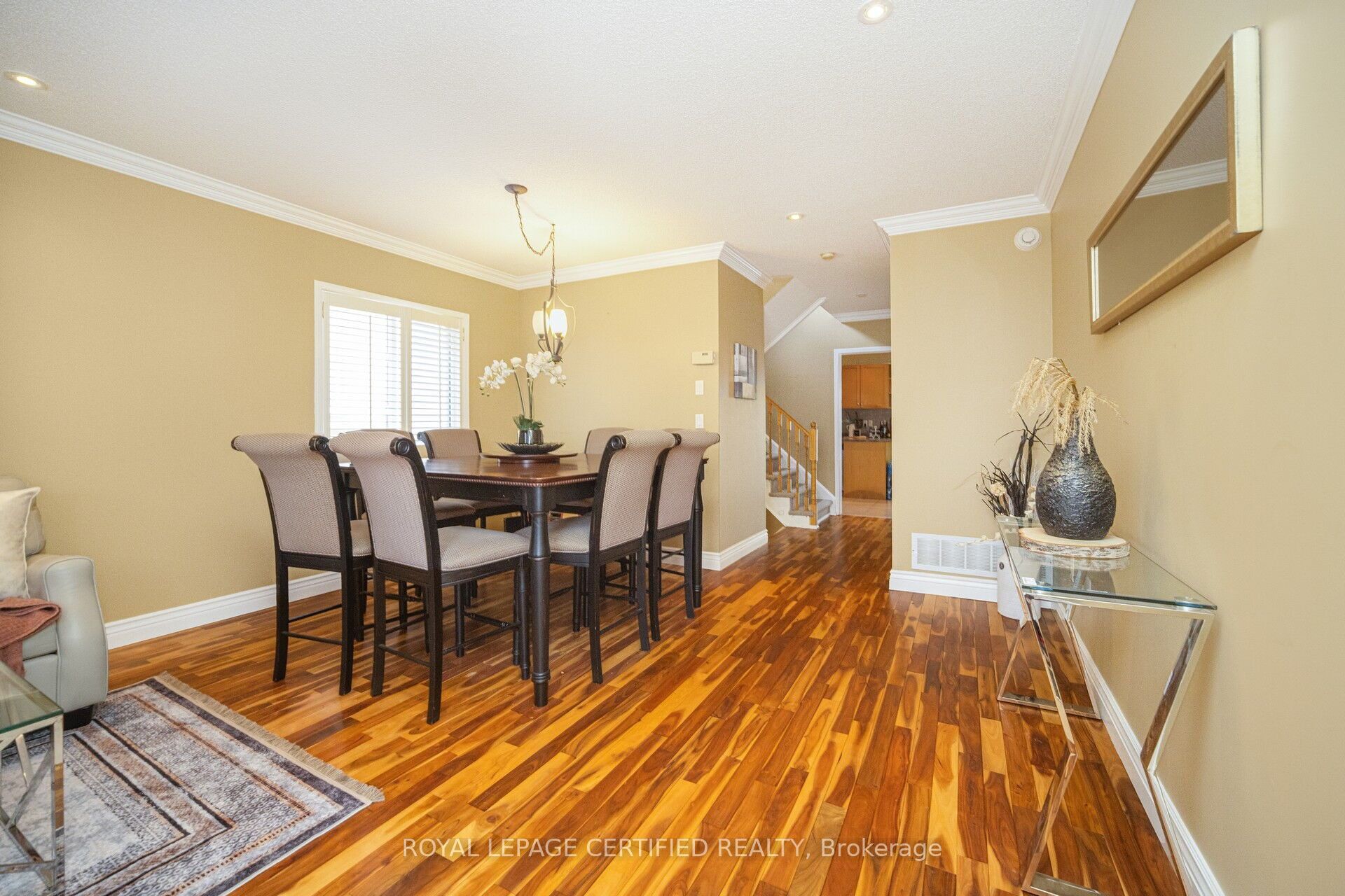 12 Sunnybrook Crescent