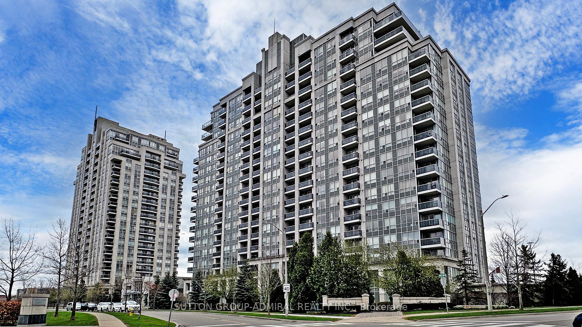 2 Bedrooms Condo at 15 North Park, Vaughan For sale