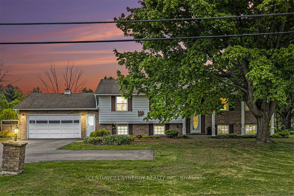 4551 Lanark County Road 43