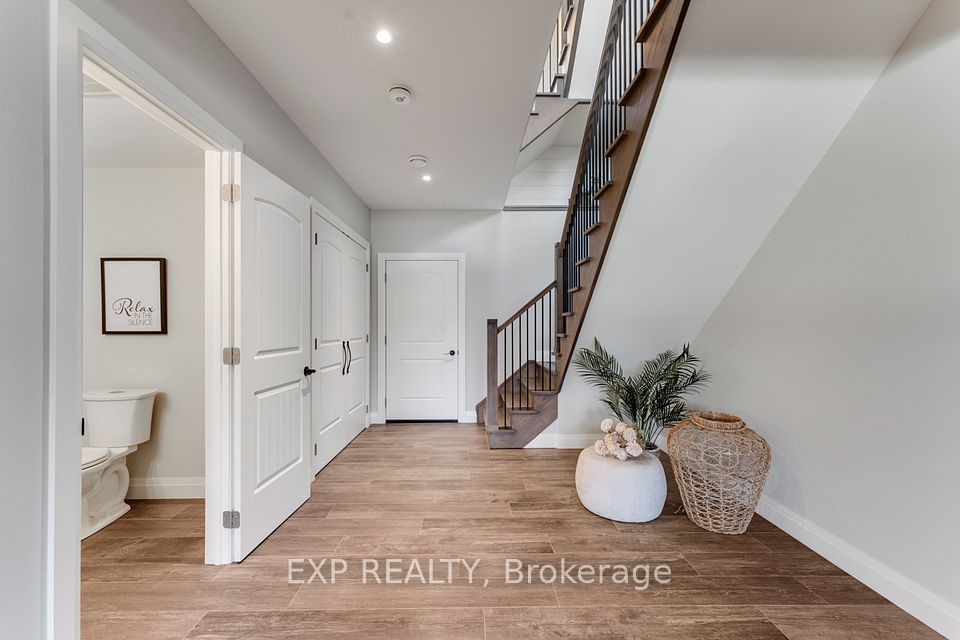 Beautifully Finished Basement 