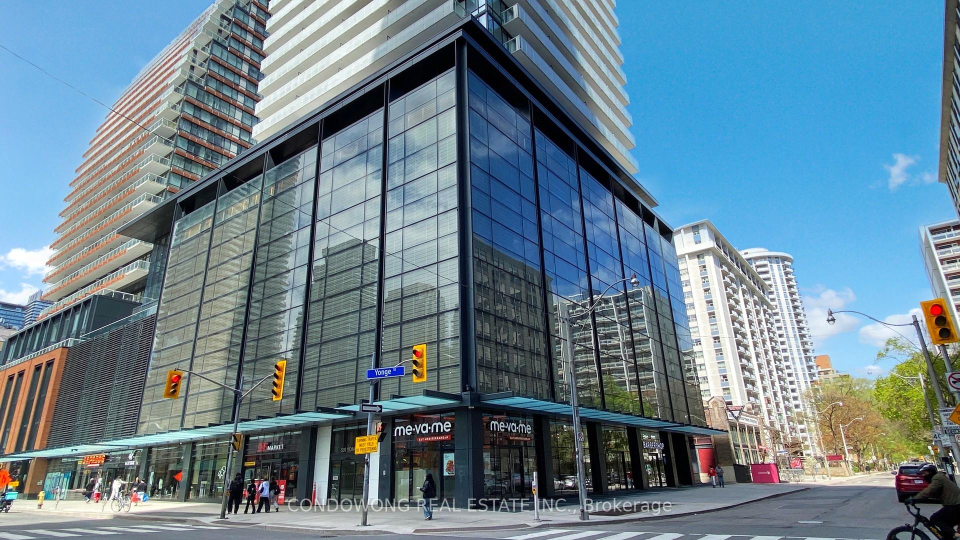 2 Bedrooms Condo at 501 Yonge, Toronto For sale