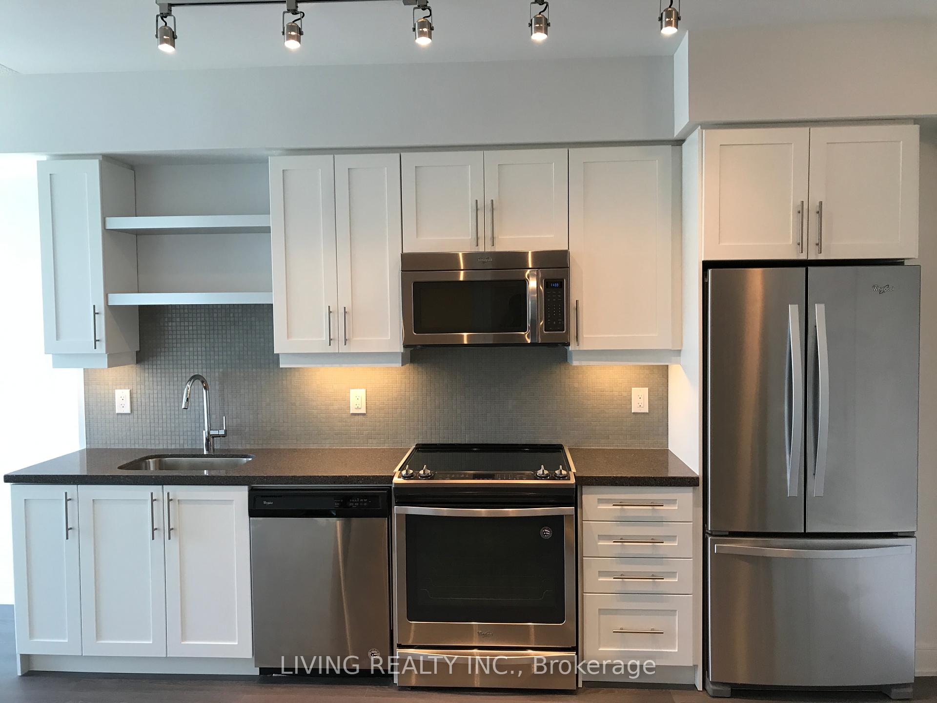 2 Bedrooms Condo at 525 Adelaide, Toronto For sale
