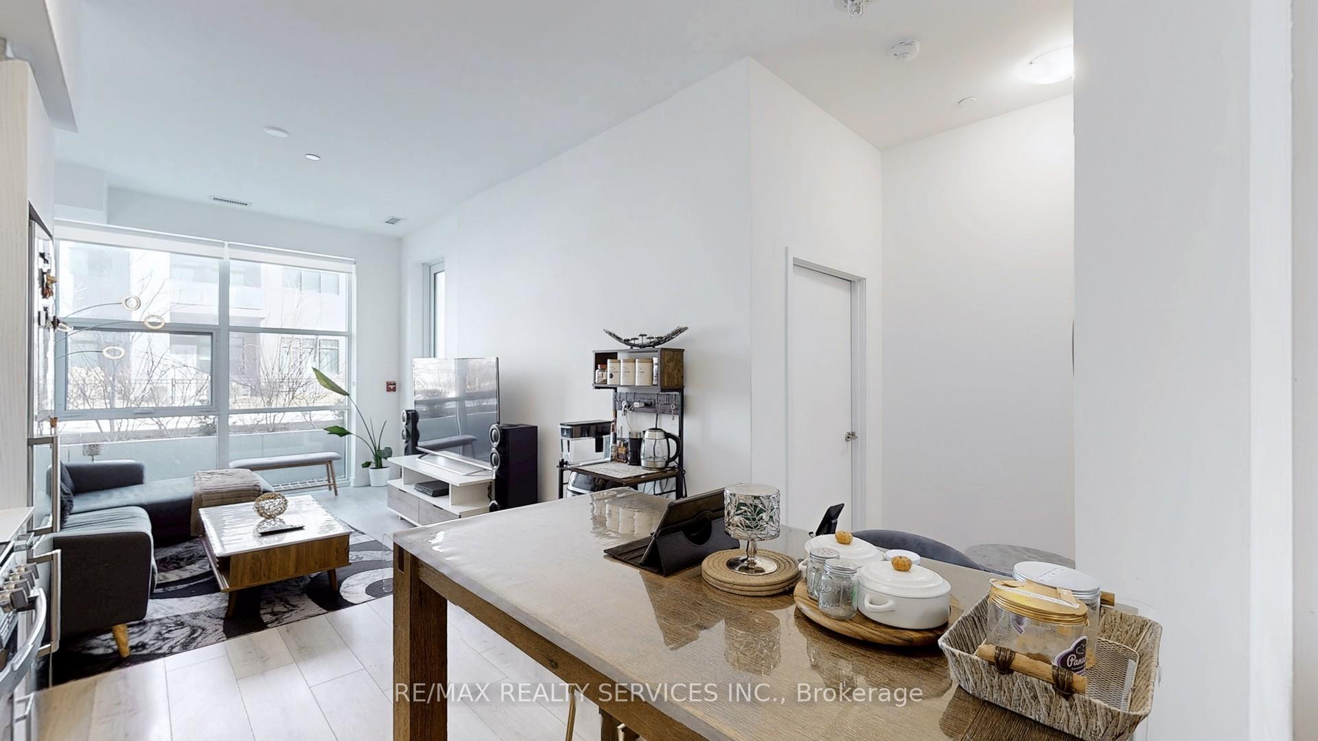 2 Bedrooms Condo at 1787 St. Clair,  Toronto For sale
