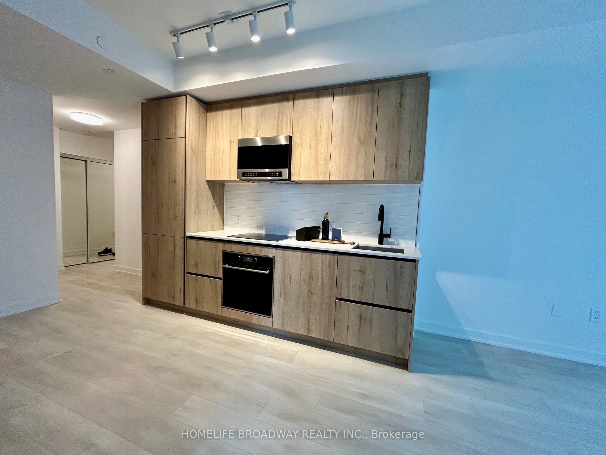 127 Broadway Avenue, #1505S