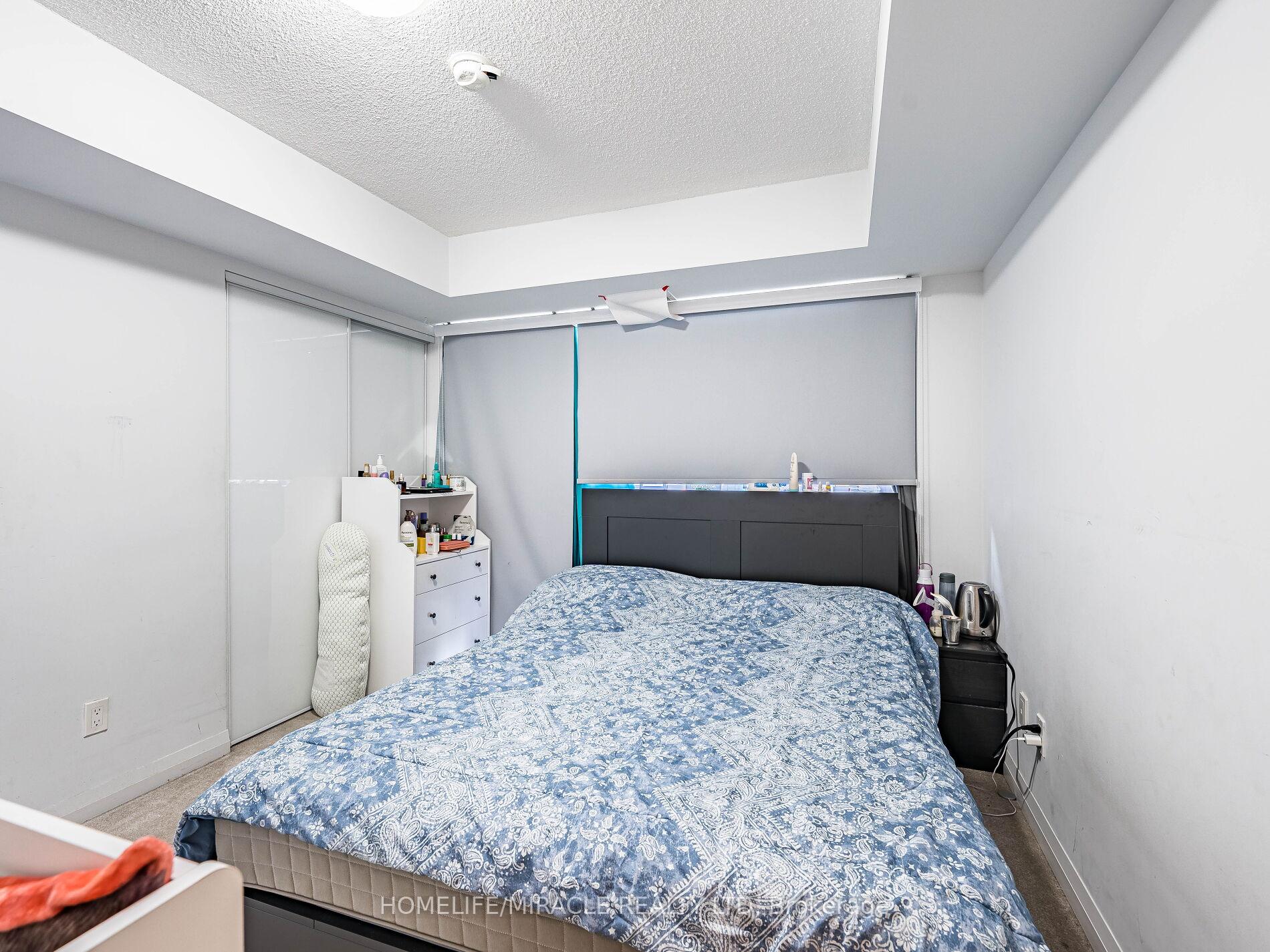 3 Bedrooms Condo at 30 Meadowglen, Toronto For sale