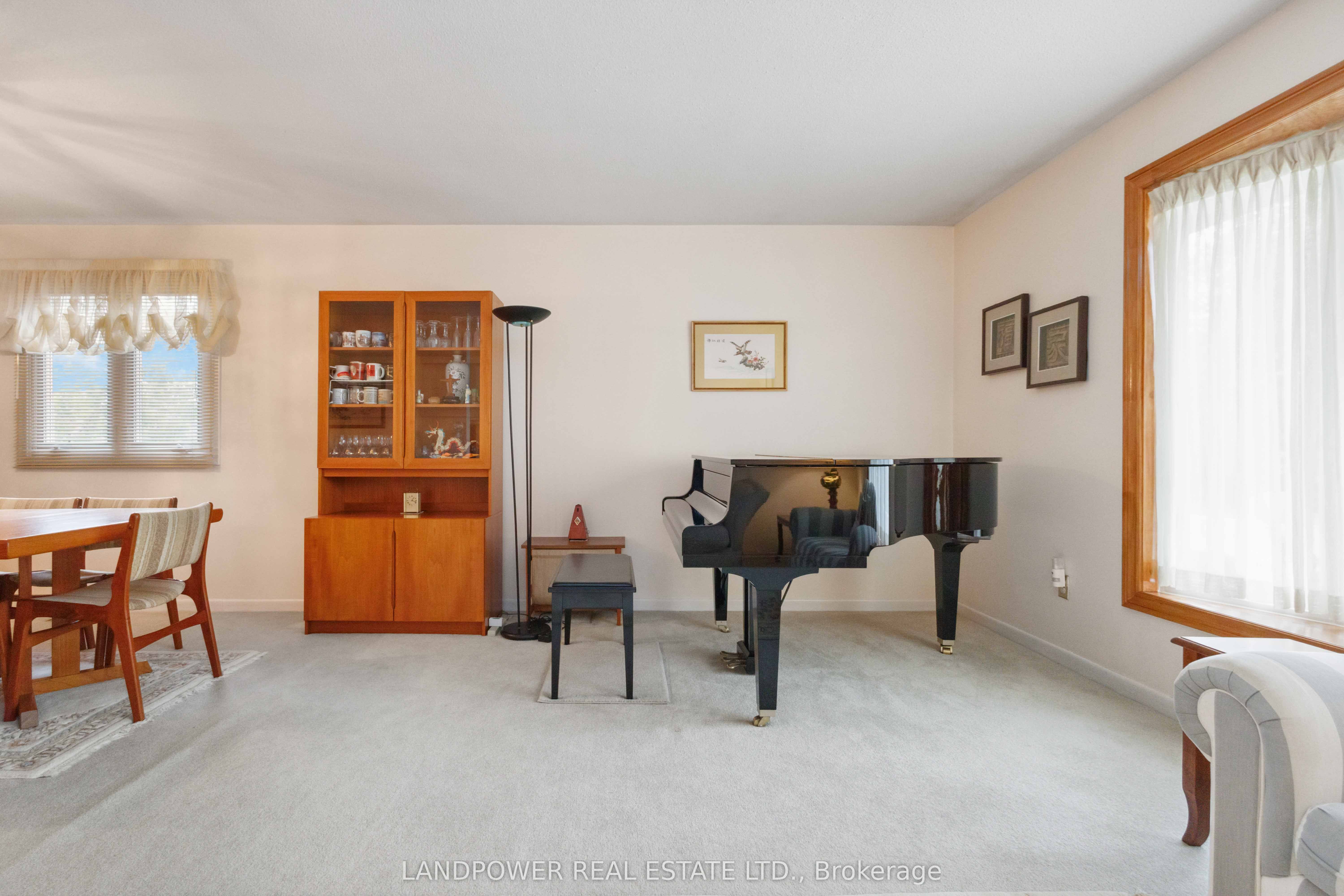 851 Huntingwood Drive