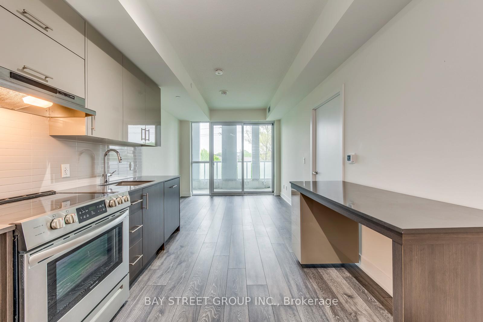 2 Bedrooms Condo at 188 Fairview Mall, Toronto For sale