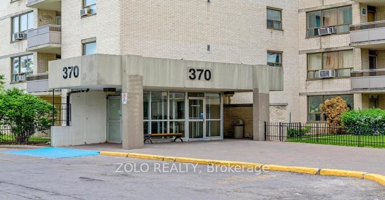 3 Bedrooms Condo at 370 Dixon, Toronto For sale