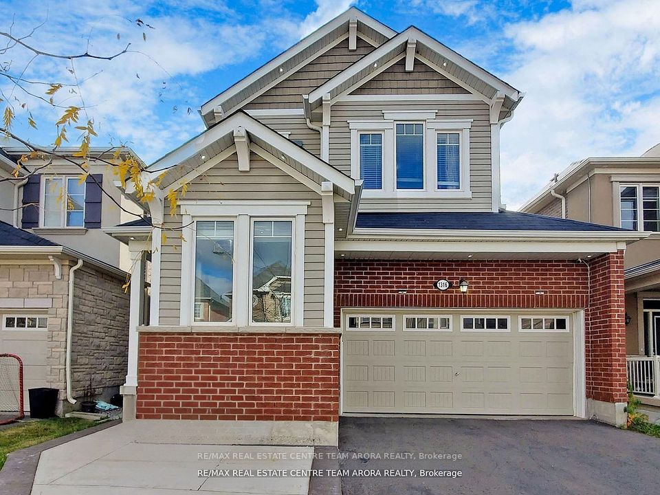 1316 Whitney